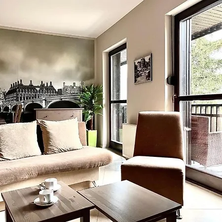 Panorama Gor Londyn W Centrum Z Balkonem I Widokiem Na Gory * Szklarska Poręba