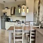 Apartment Panorama Gor Londyn W Centrum Z Balkonem I Widokiem Na Gory *