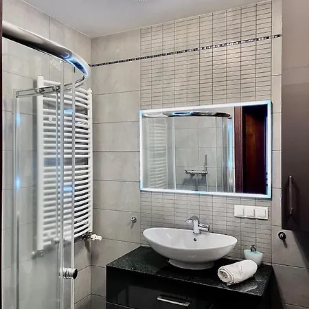 Trevilles Londyn W Centrum Z Balkonem I Widokiem Na Gory *