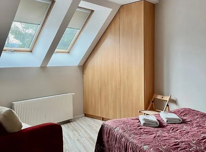 Trevilles Londyn W Centrum Z Balkonem I Widokiem Na Gory * Sklářská Poruba