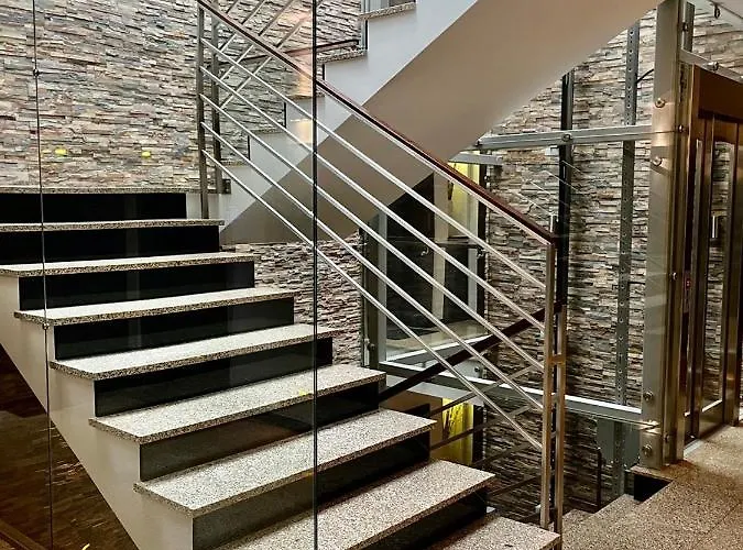 Trevilles Londyn W Centrum Z Balkonem I Widokiem Na Gory * Sklářská Poruba