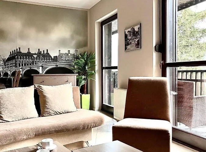 Trevilles Londyn W Centrum Z Balkonem I Widokiem Na Gory * Sklářská Poruba